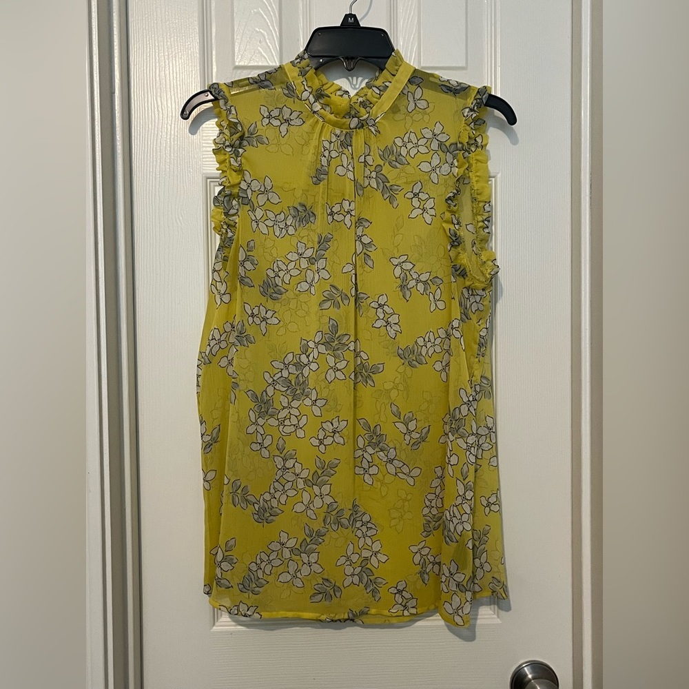 Cute Yellow Flower Sleeveless Blouse